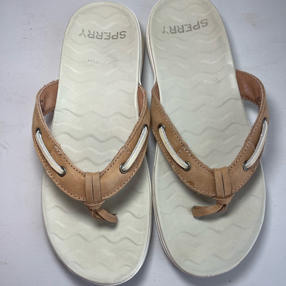 Sperry Leather Sandal with lacing detail